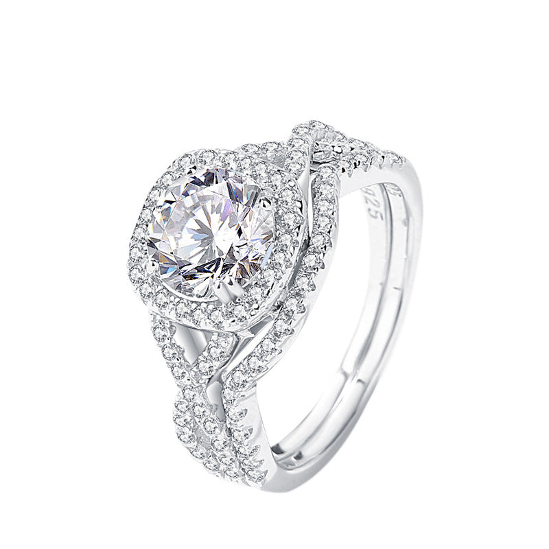 Women's Stylish Round Moissanite Ring Moissanite Ring