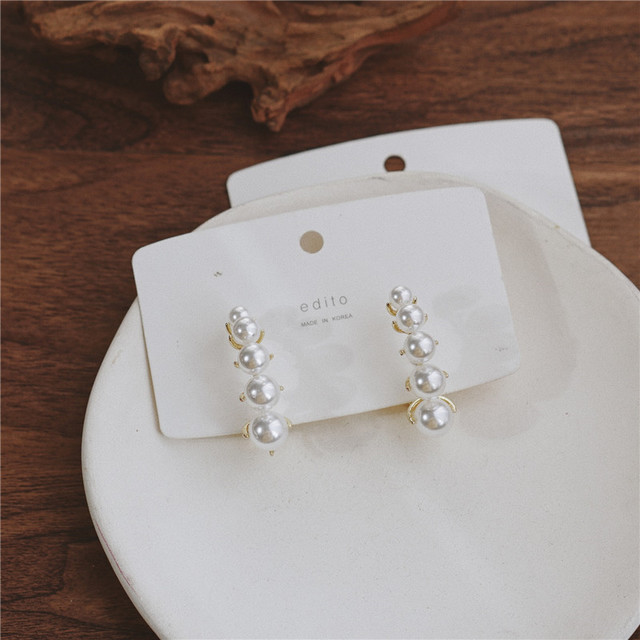 Michel Lobe Wrap Stud Earrings Gold