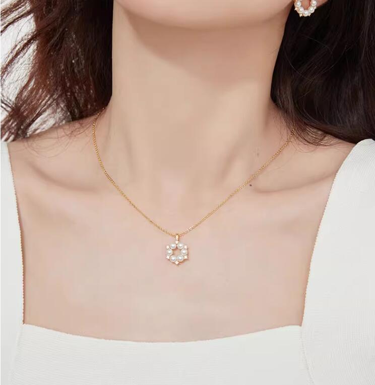 Pearl Pendant Necklace Niche Sweater Chain