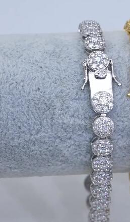 Moissanite Tennis Chain – Hip Hop 925 Silver Bracelet - Bon MercadoMoissanite tennis chain bracelet in 925 silver with VVS moissanite stones