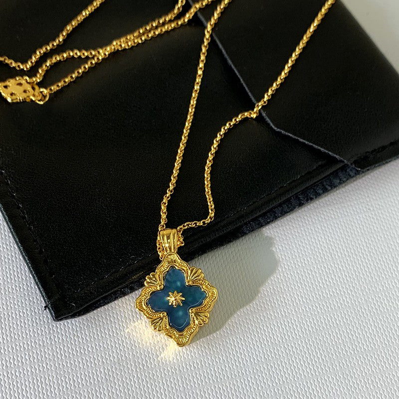 European And American 18K Gold Four Leaf Grass Necklace Female Sapphire Blue