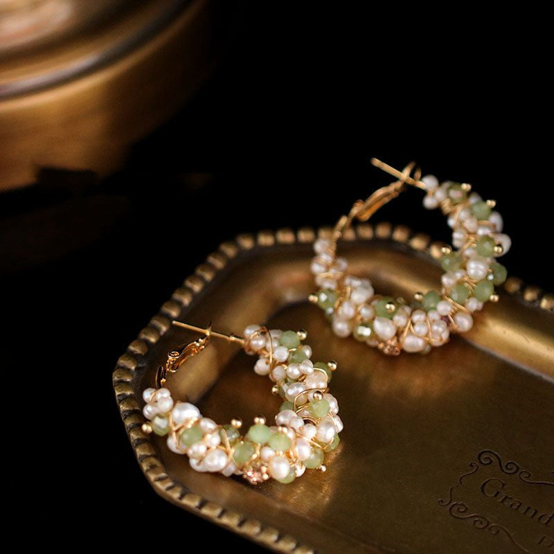 Water Pearl Temperament Girl Earrings Picture color