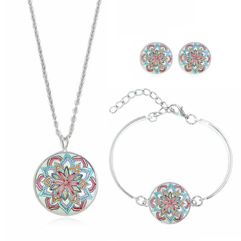 Mandala Flower Time Gemstone Necklace Blue red