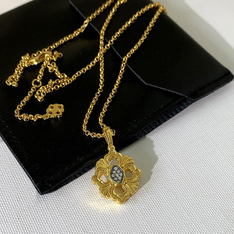 European And American 18K Gold Four Leaf Grass Necklace Female Gold