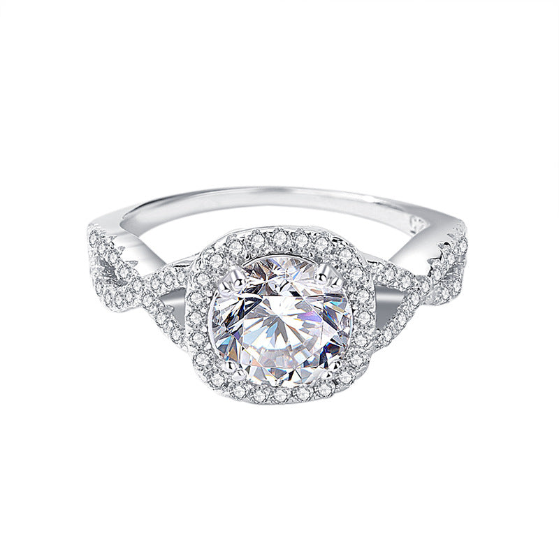Women's Stylish Round Moissanite Ring