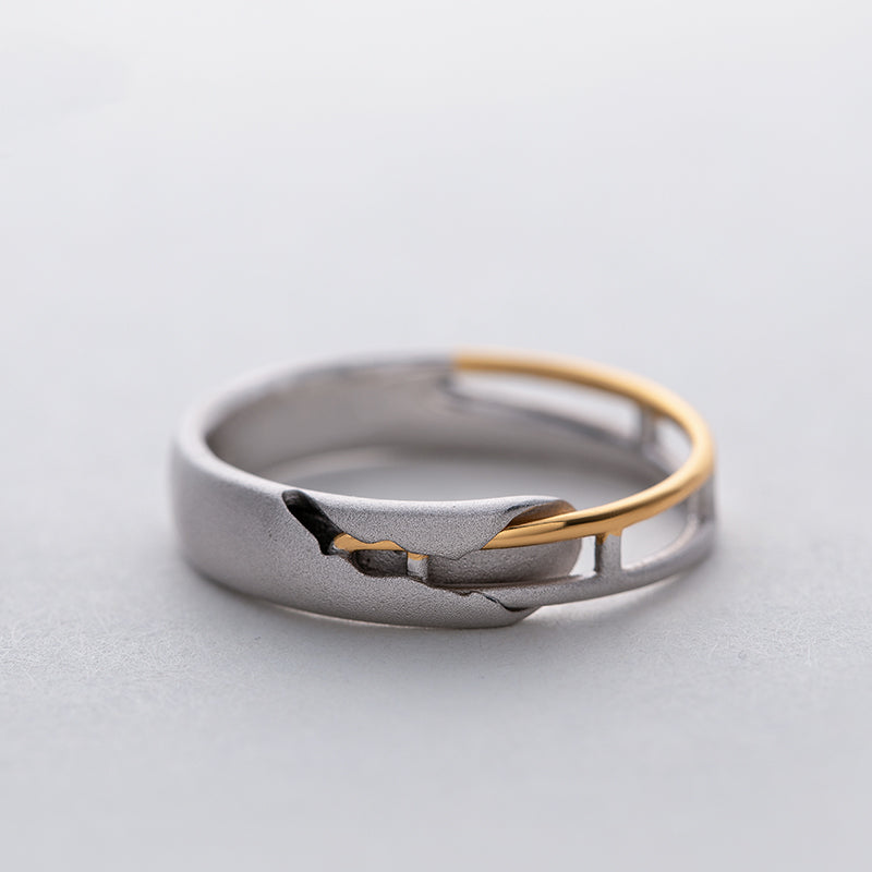 A Pair Of Simple Men's And Women's Rings In Sterling Silver Male ring