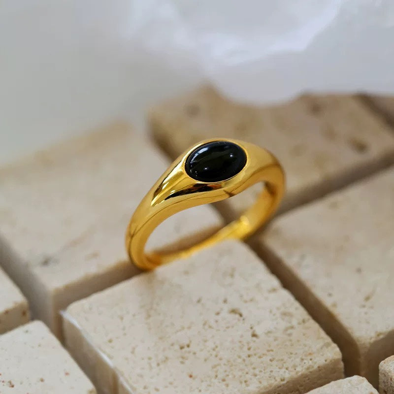 Simple Senior Sense Retro Gem 18K Gold Plated Couple Ring Black agate ring