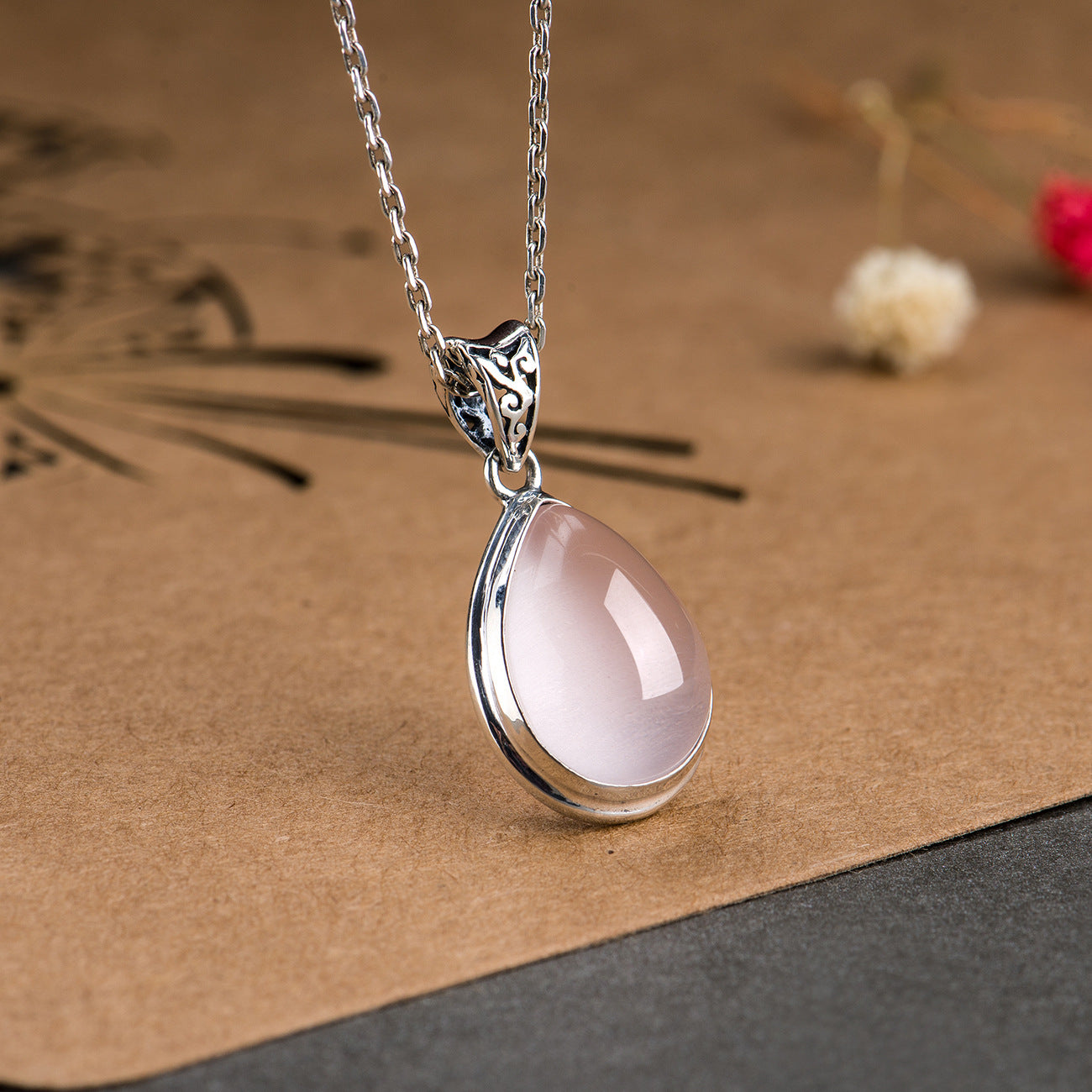 S925 Silver Crystal Pendant Necklace Drop-shaped Ross Quartz Clavicle Chain Pink Crystal Pendant 925 Silver