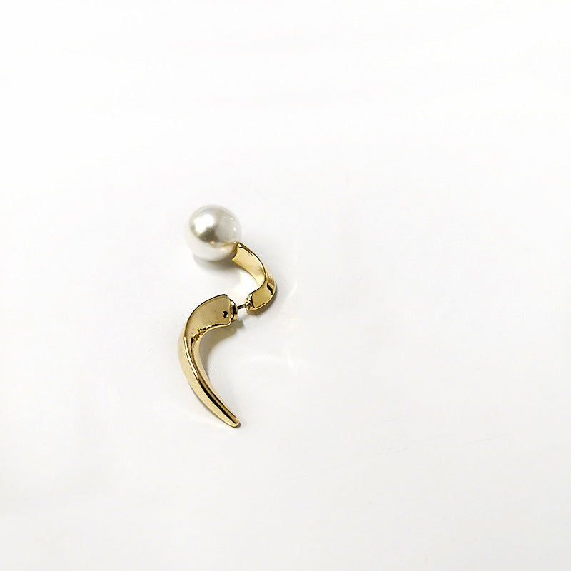 Shape Pearl Metal Multi-wearing Method Earrings Niche Temperament Simple Earrings Golden single