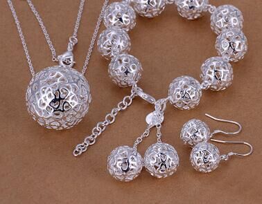 Exquisite Jewelry Silver-plated Three-dimensional Ball Pendant Jewelry White