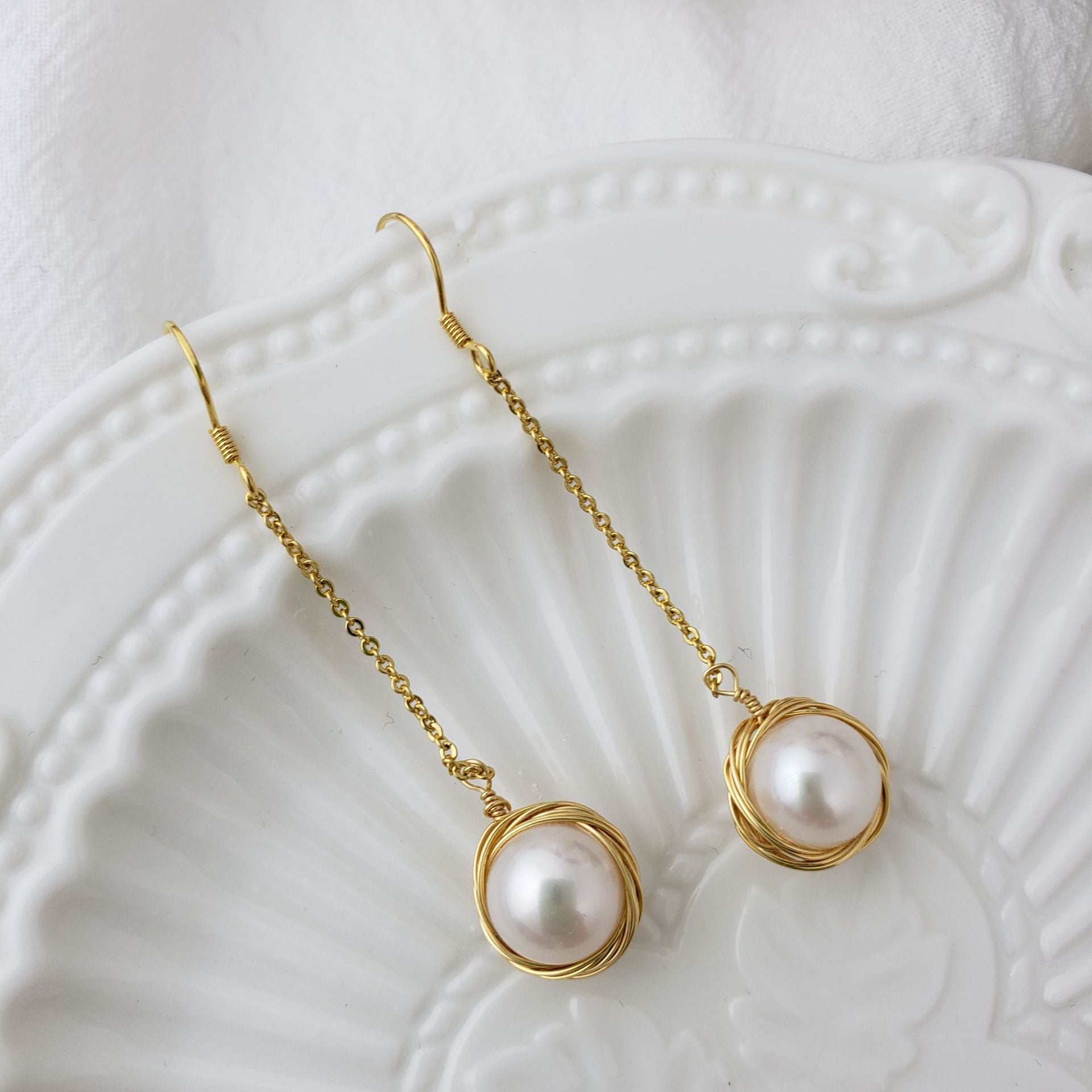 Women's Long Pearl Earrings 14k gold pearls