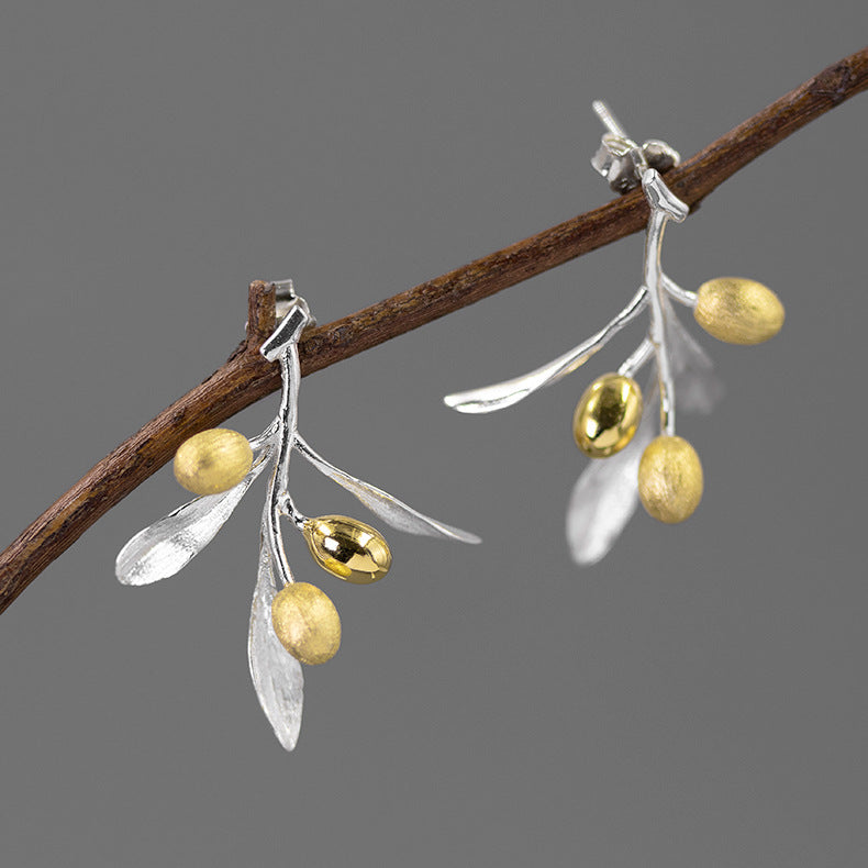 The Taste Of Love Sterling Silver Natural And Elegant Olive Branch Stud Earrings