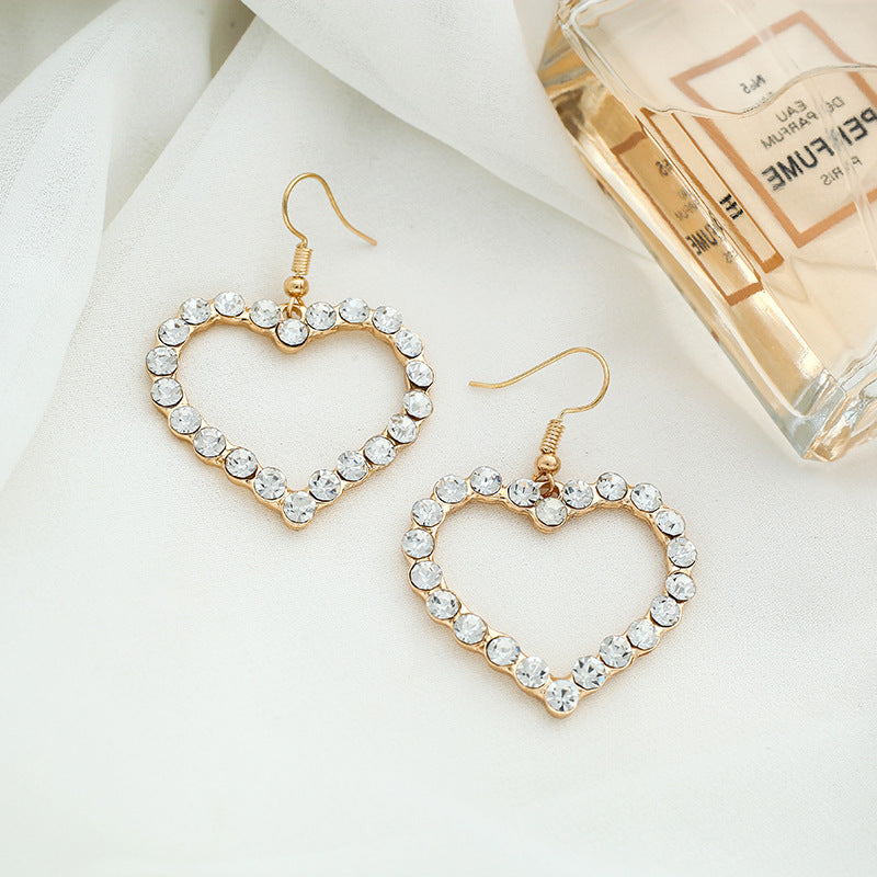 Versatile Peach Heart Diamond Earrings For Women