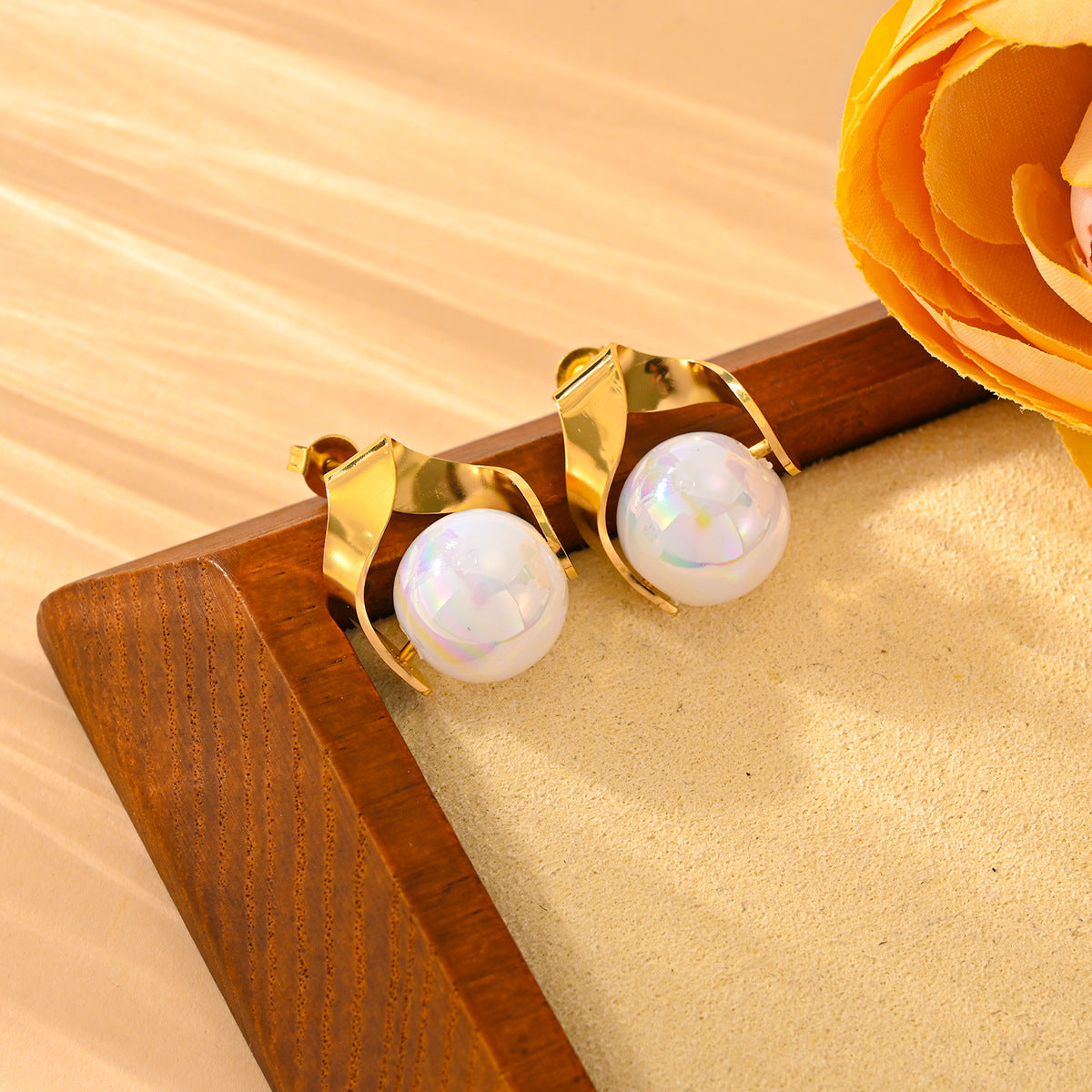 Fashion Lady Pearl Earrings Set