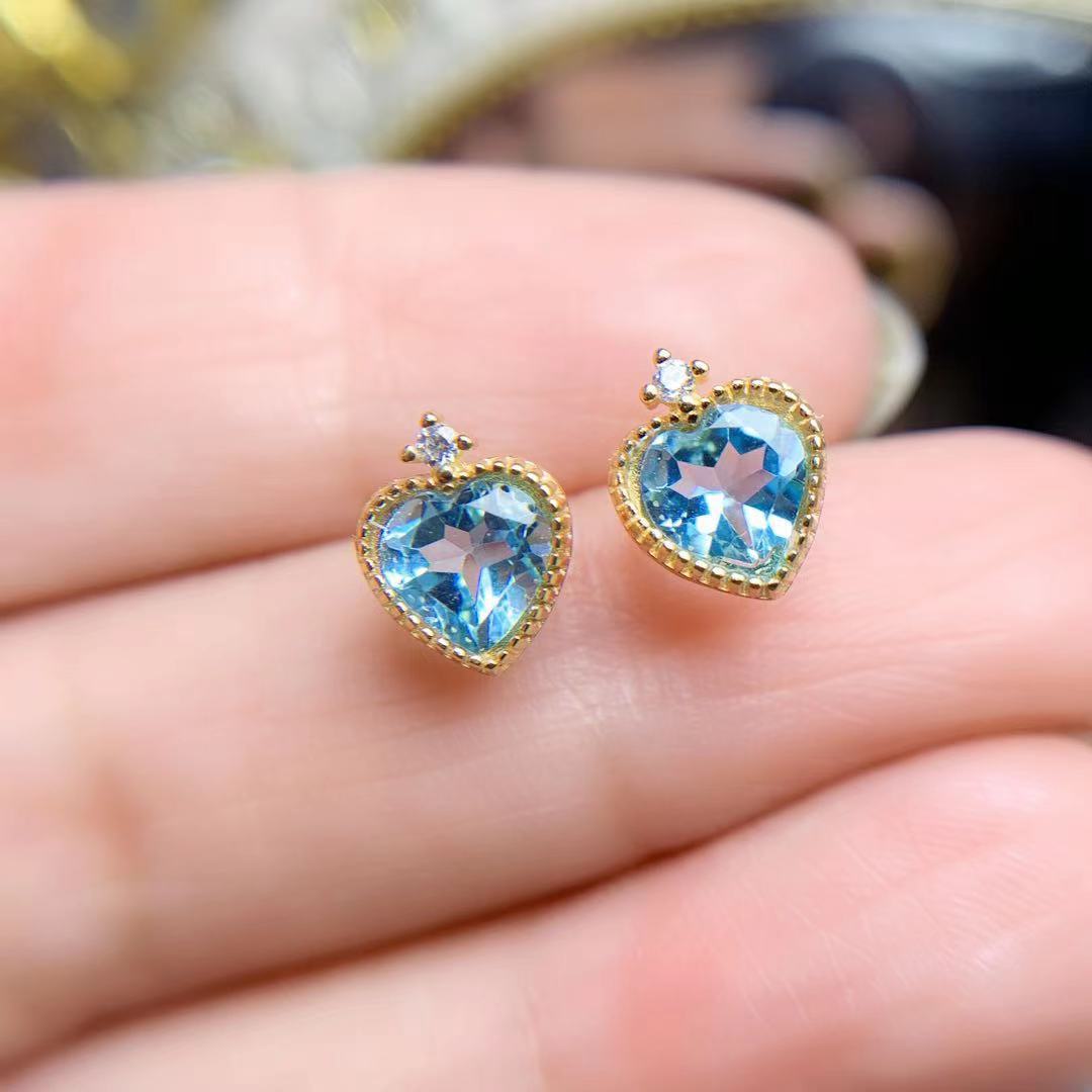 Simple Bezel Setting Natural Blue Topaz Stud Earrings Heart-shaped 925 Silver Inlaid Simple Special Interest Earrings Yellow Gold