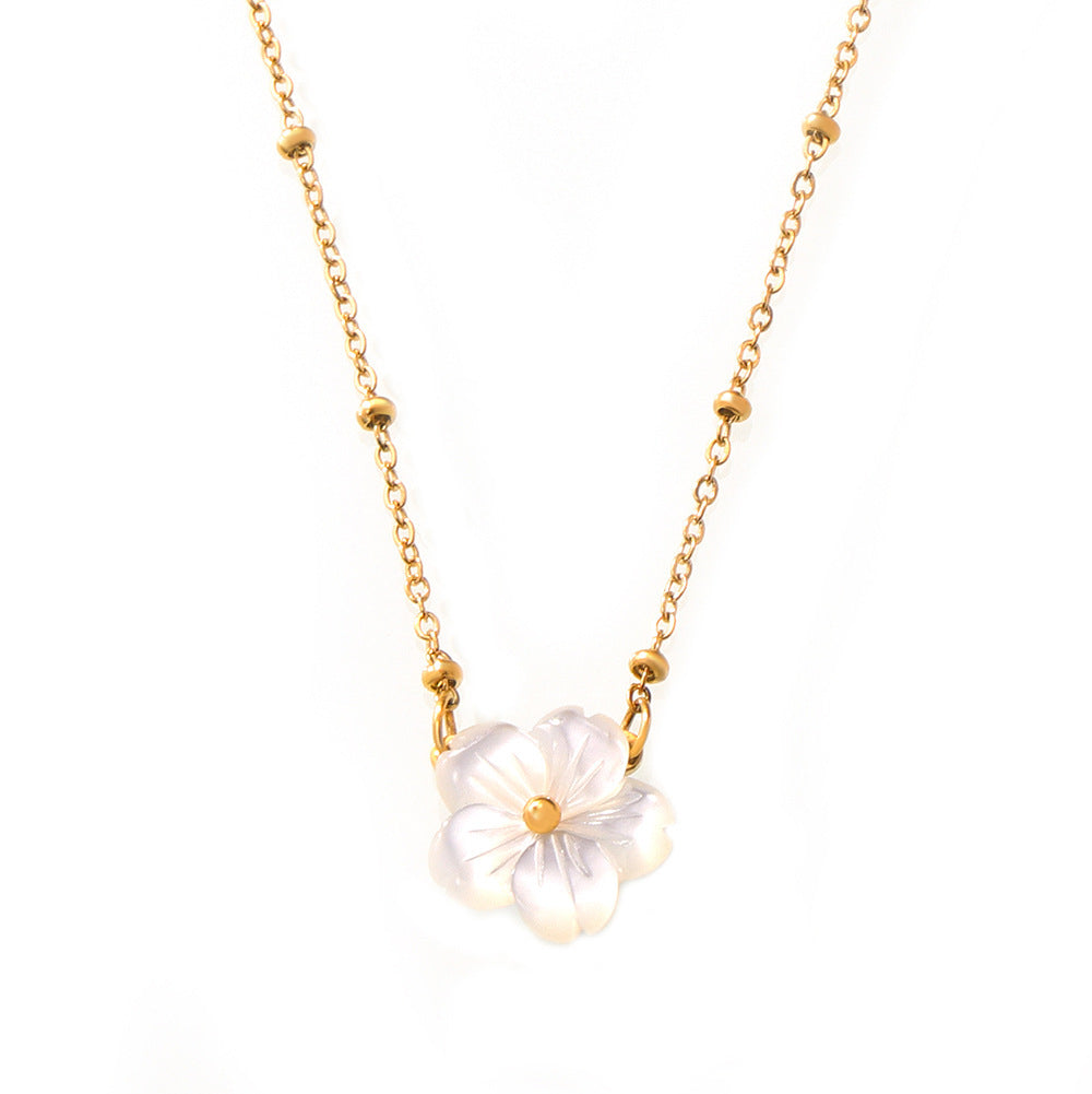 Temperamental Cold Style Necklace White Sea Shell Flowers