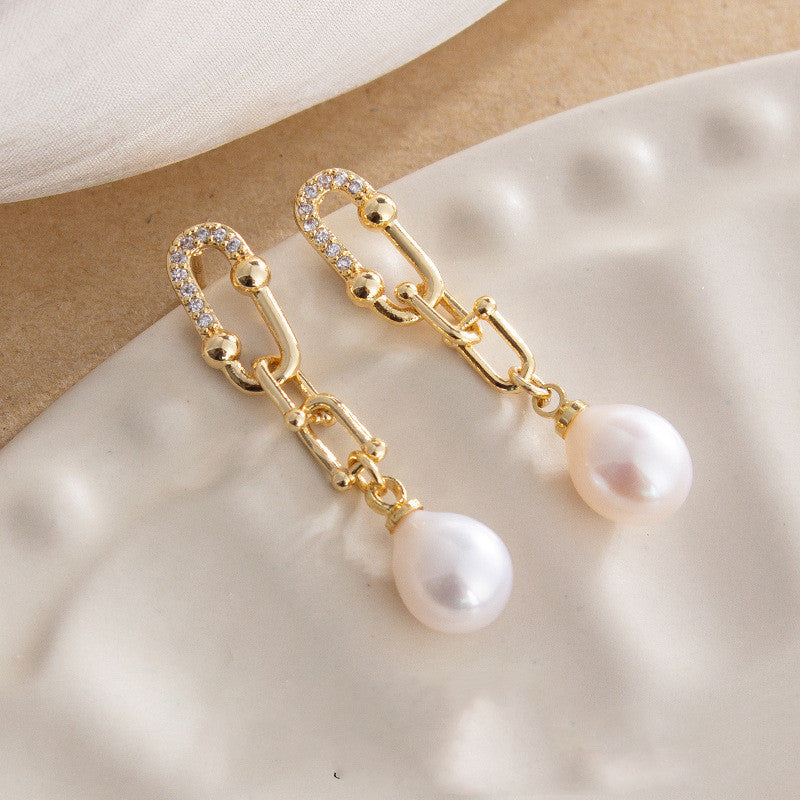 Natural Freshwater Pearl Fashionable Retro Horseshoe Buckle S925 Silver Needle Earrings