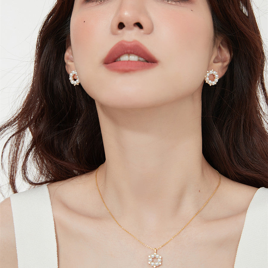 Pearl Pendant Necklace Niche Sweater Chain Gold