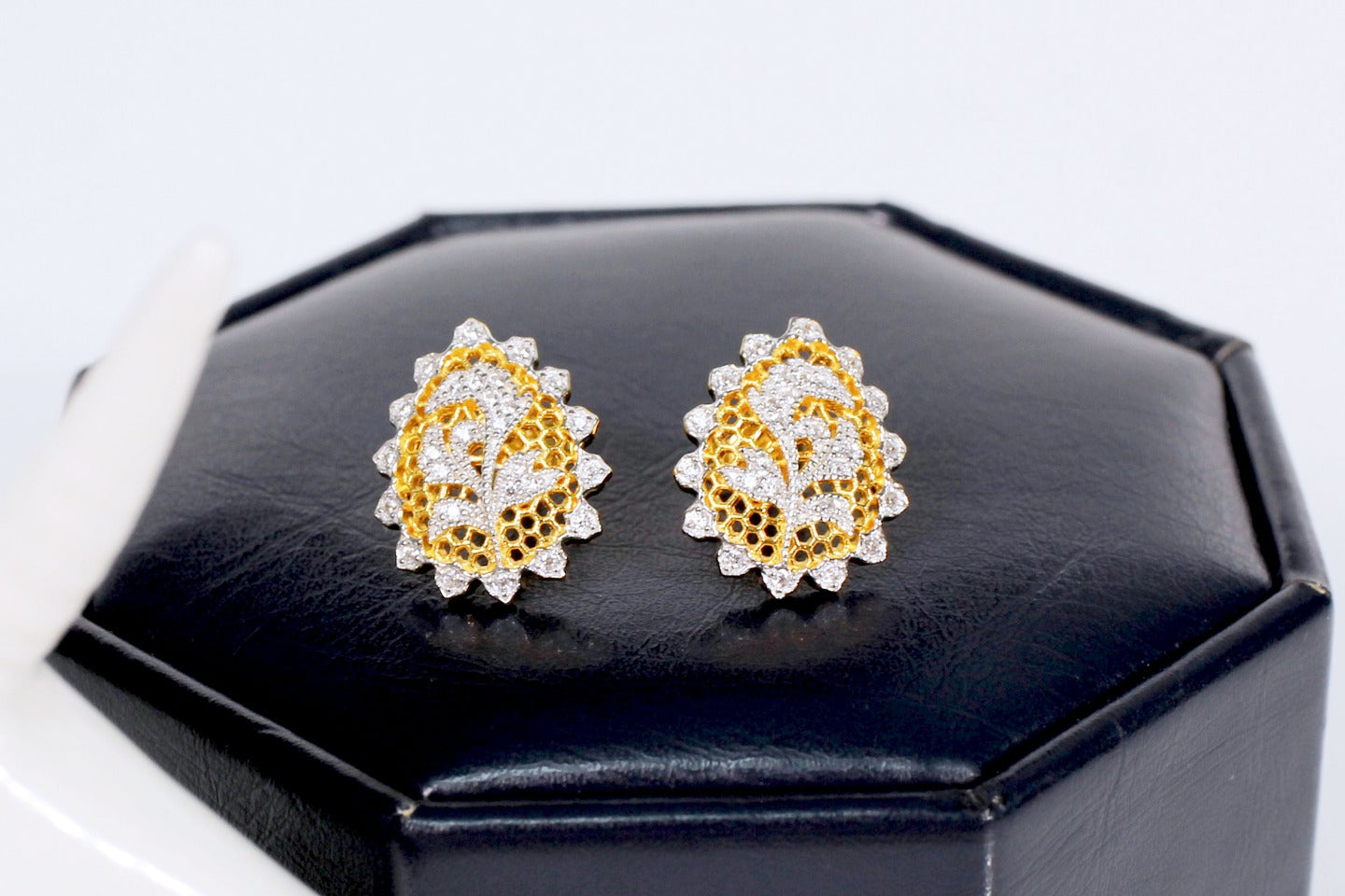 Light Luxury Customized 925 Silver Gold Honeycomb Vine Earrings