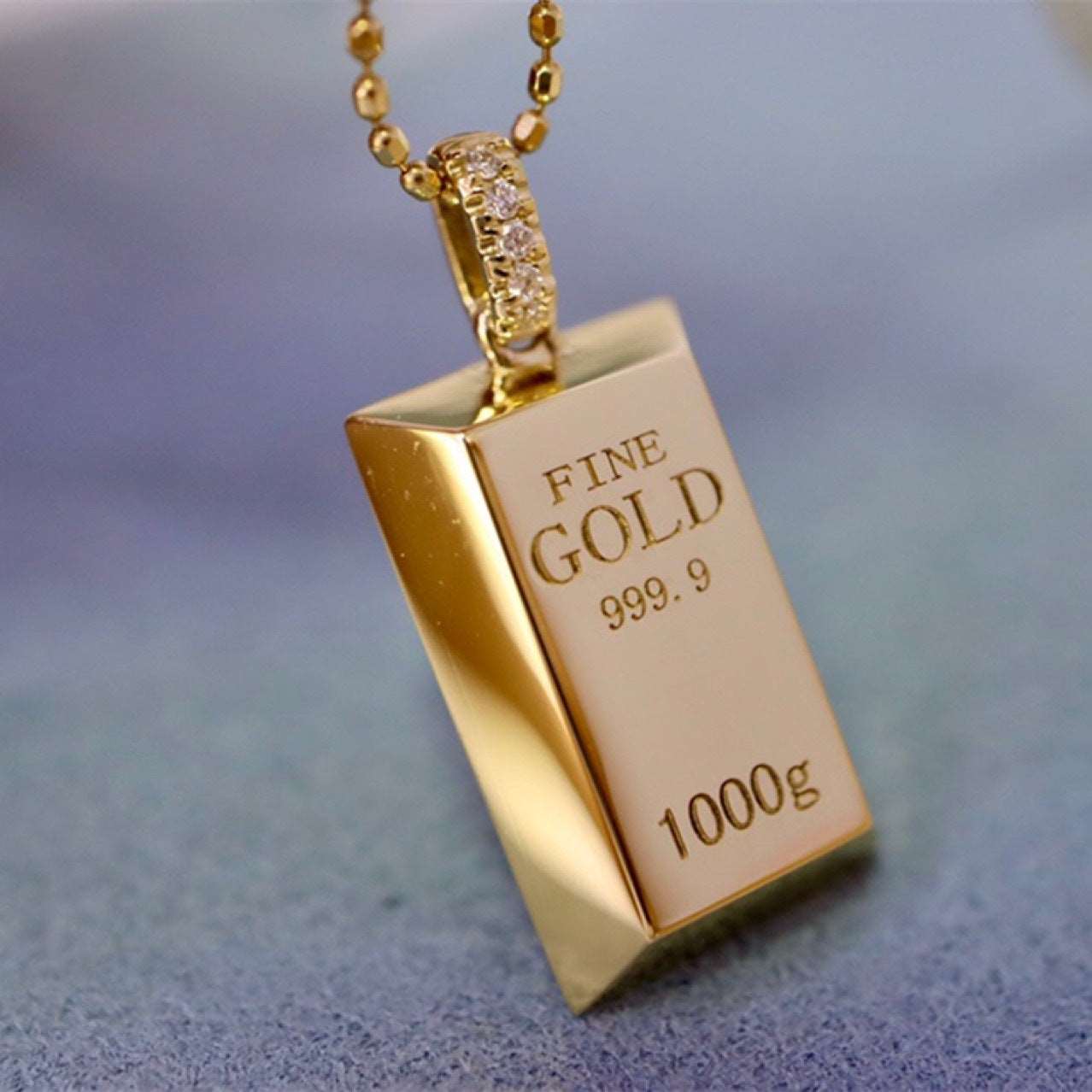 Au750 Gold Gold Bar Natural Diamond Pendant Necklace Gold Single pendant