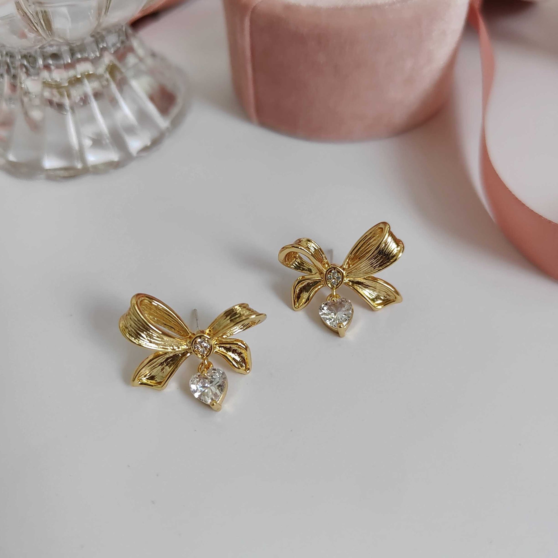 Gold Vintage Bow Heart Zircon Elegant Princess Earrings Ring Collar Ear pendants